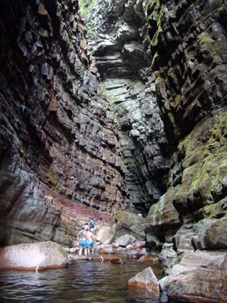 Resultado de imagen para cuevas kavac