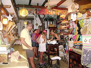 Los Roques - tiendas de souvenir y regalos - El Canto de La Ballena